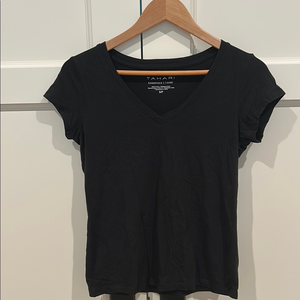 Tahari Black Short Sleeve Tee
